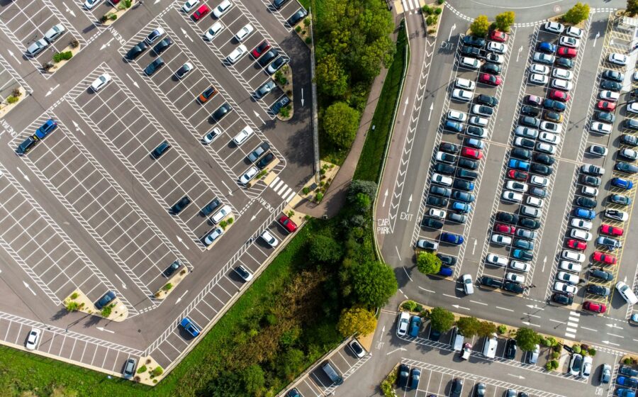 Smart Parking in Slovakia: Simple Tips & Must-Have Apps